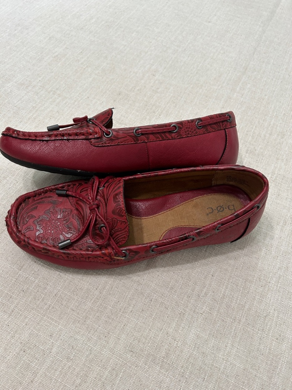Born b.o.c. Shoes Women’s 8 Red Leather Floral Casual Driving Loafers - Picture 4 of 12